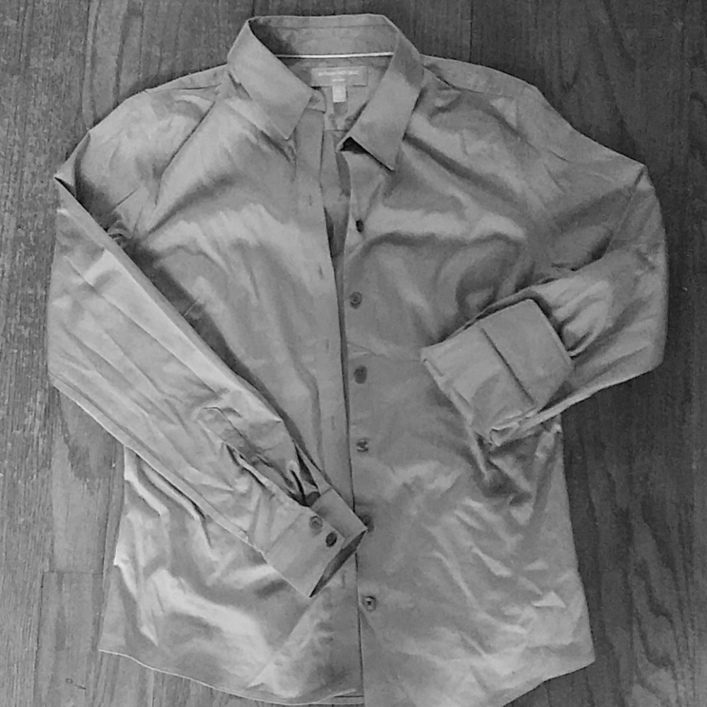 Banana Republic women's button down collard shirt